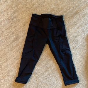 Lululemon Cropped Black Leggings